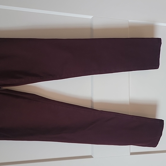 AG Adriano Goldschmied "The Stilt" Cigarette Jean in Maroon - Picture 5 of 10